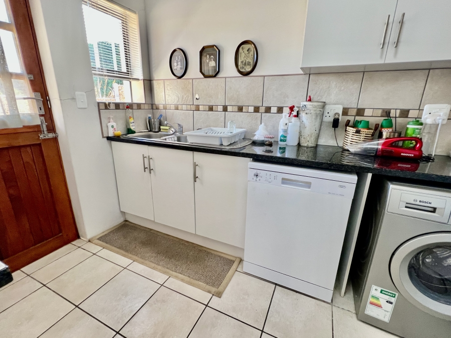 3 Bedroom Property for Sale in Stilbaai Wes Western Cape